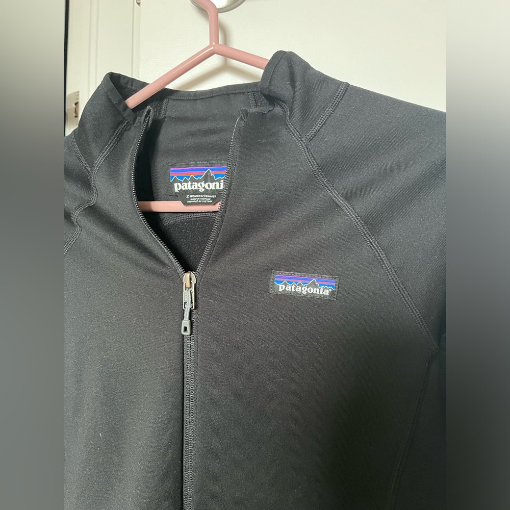 Patagonia Black Utility Jacket with Performance Features - Picture 2 of 6